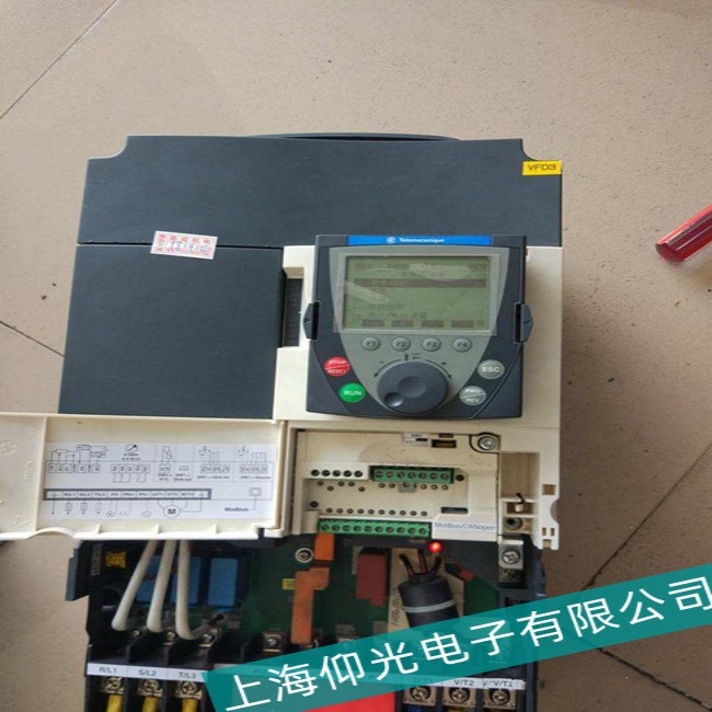 青島施耐德變頻器ATV21系列出現(xiàn)電機缺相故障維修專業(yè)靠譜
