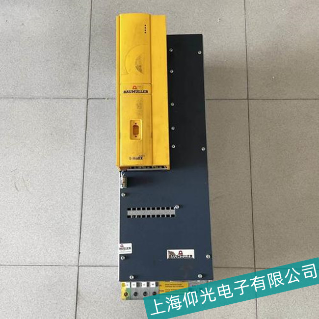 針對(duì)苞米勒驅(qū)動(dòng)器上電無(wú)顯示故障的專(zhuān)業(yè)維修